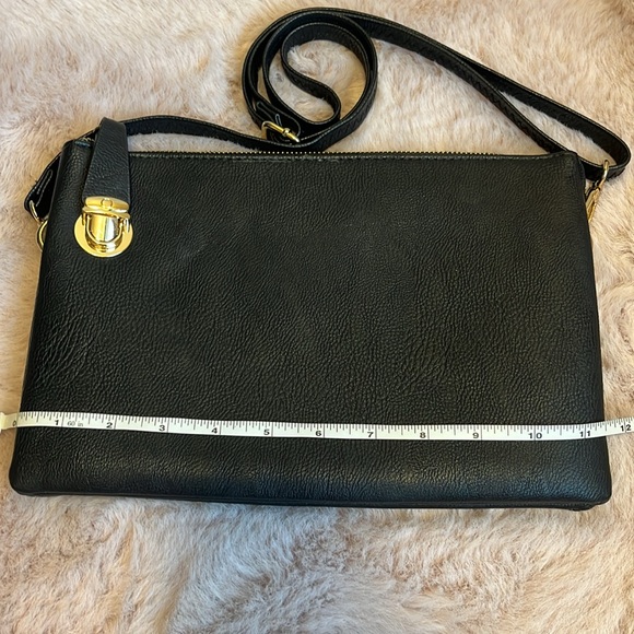NWOT VEGAN PURSE LEATHER LOOK. BLACK - Picture 6 of 7